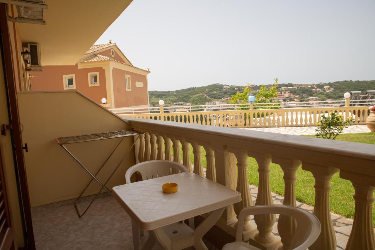 Kapetanios Apartments Agios Stefanos Avliotes  Exterior foto